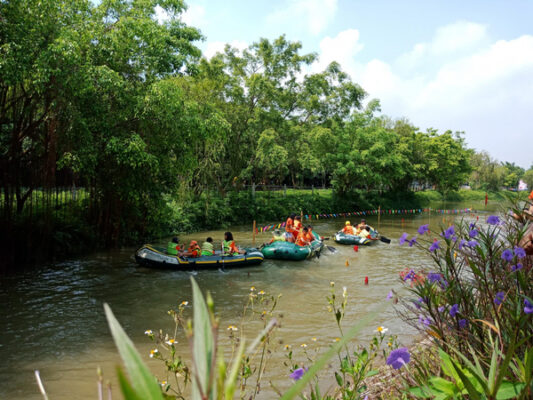 Hình ảnh chèo thuyền tại núi Ngăm Nam Định 