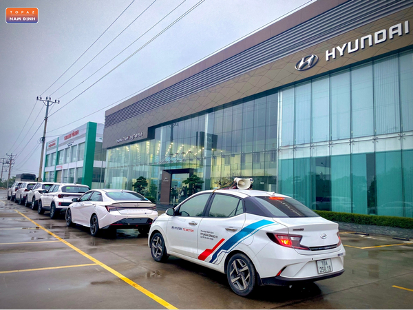 Showroom Hyundai Nam Định có không gian rộng lớn và ở vị trí đắc địa