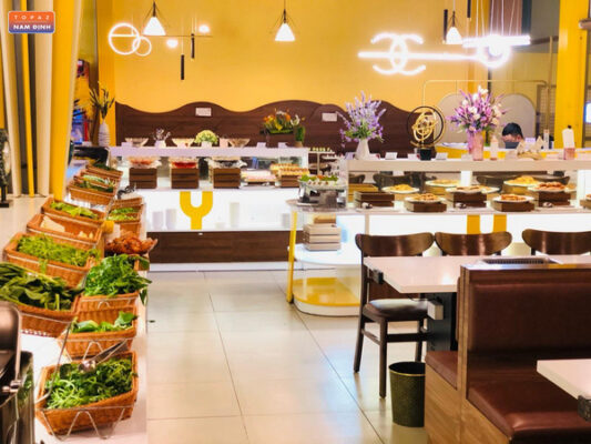 Không gian sạch sẽ và ấm cúng tại quán buffet Nam Định - YCHAN