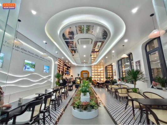 Không gian hiện đại trong Cafe Trung Nguyên Legend Nam Định